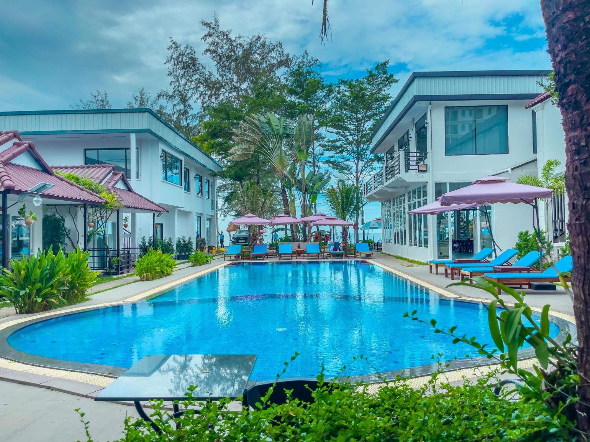 Sea Breeze Resort Sihanoukville Exterior foto